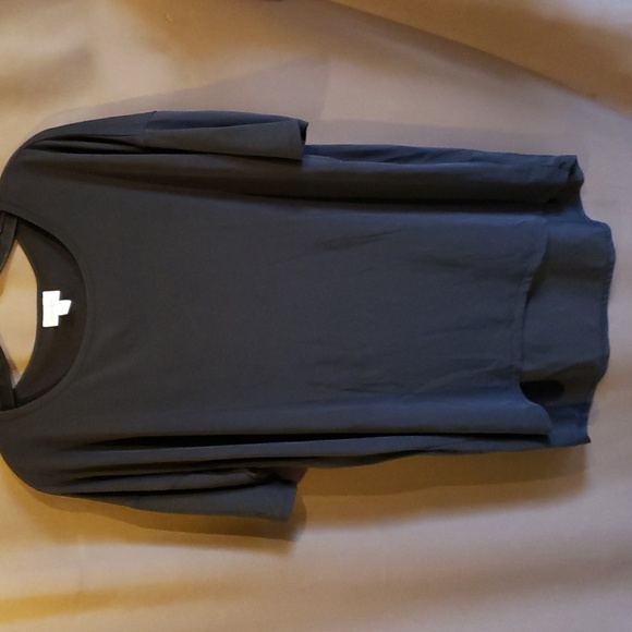 LuLaRoe Short Sleeve Black Shirt Size S - Picture 2 of 6